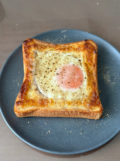 目玉焼きトースト-レシピのメイン写真