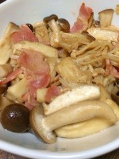 【簡単】きのことベーコンのバターソテー-レシピのメイン写真