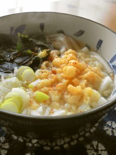 *ランチに*若布と揚げ玉のうどん*-レシピのメイン写真