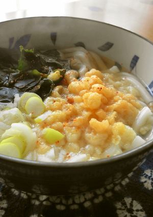 ＊ランチに＊若布と揚げ玉のうどん＊-レシピのメイン写真