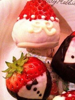 デコレーションケーキにイチゴ姫と紳士-レシピのメイン写真