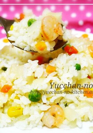 炊飯器不要♡5分で簡単胃袋掴むエビピラフ-レシピのメイン写真