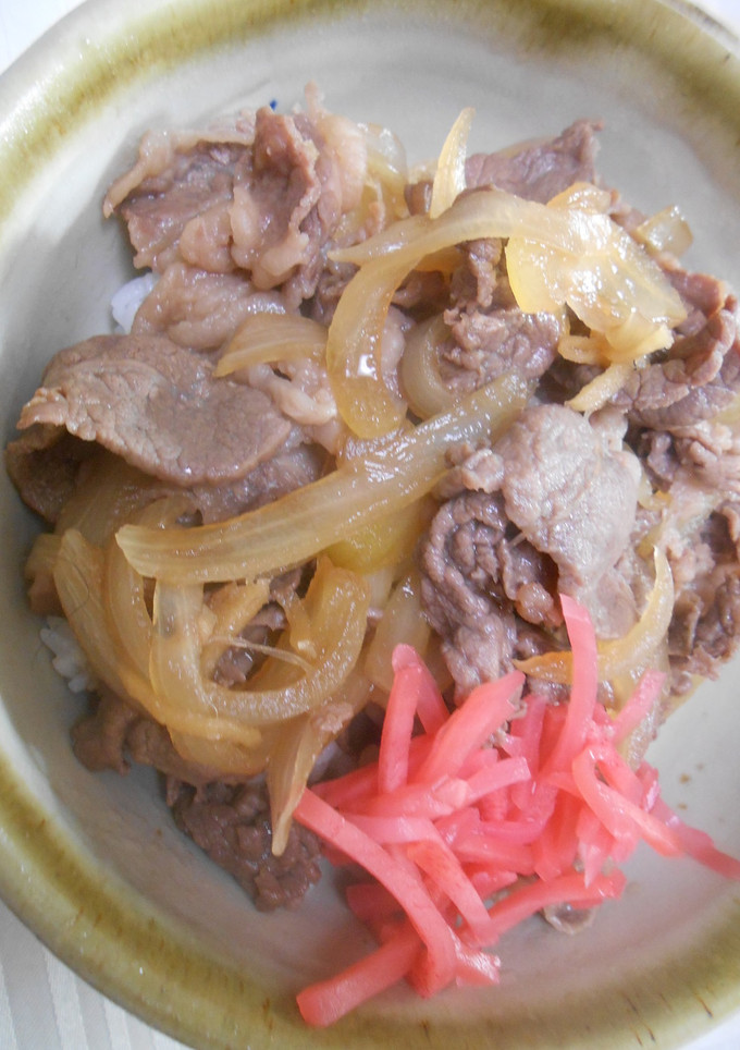 簡単・牛切り落とし肉と玉葱の牛丼-レシピのメイン写真