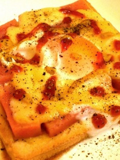 ハムとチーズと半熟卵のトースト-レシピのメイン写真
