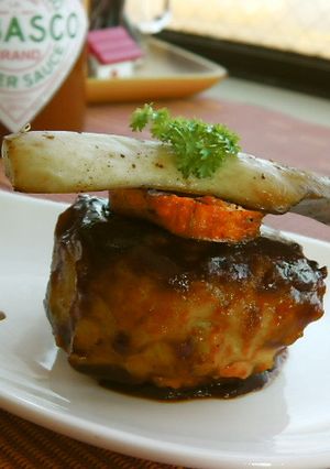 大人の味のホットソース煮＊鶏ハンバーグ-レシピのメイン写真