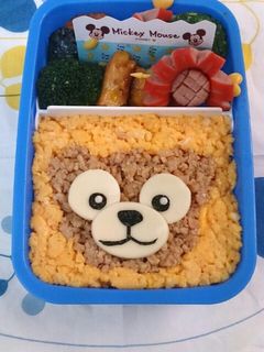 そぼろでダッフィーキャラ弁当-レシピのメイン写真