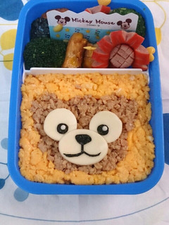 そぼろでダッフィーキャラ弁当-レシピのメイン写真