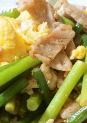 にんにくの芽と豚肉の塩麹炒め-レシピのメイン写真