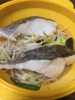 シリコンスチーマーで簡単☆タラと野菜蒸し-レシピのメイン写真