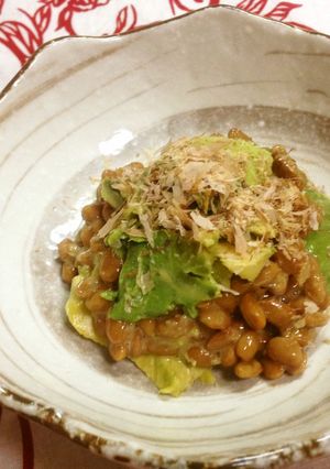納豆とアボカド-レシピのメイン写真