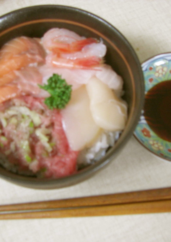 ねぎトロ海鮮丼・みんと風-レシピのメイン写真
