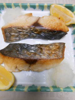 鰆のオリーブ油焼き・レモン、おろし添え-レシピのメイン写真