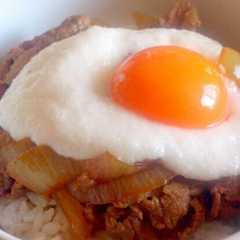 รูปของ トロ玉牛丼