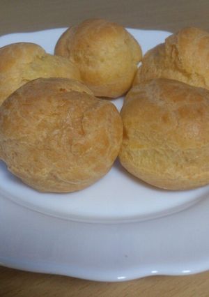 失敗なし！綺麗に膨らむ♪シュークリーム-レシピのメイン写真