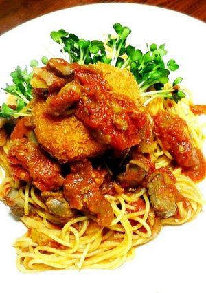 鶏レバボロネーゼ＊クリームコロッケ添え-レシピのメイン写真