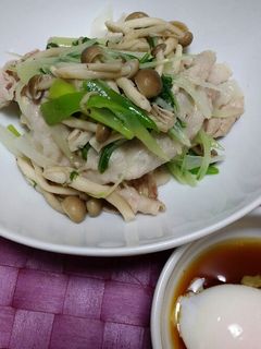 ☆10分レシピ豚肉の酒蒸し温玉ソース★-レシピのメイン写真