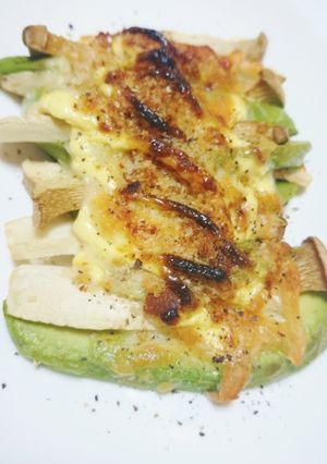 アボカドとエリンギのチーズ焼き-レシピのメイン写真