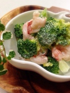海老とブロッコリーのにんにくマヨサラダ-レシピのメイン写真