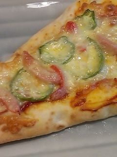 ナン生地の簡単ピザ-レシピのメイン写真