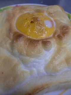 卵白がフワフワ!目玉焼きトースト-レシピのメイン写真