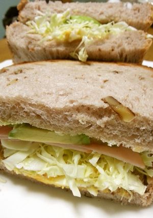 無添加クルミ食パンのサンドイッチ-レシピのメイン写真
