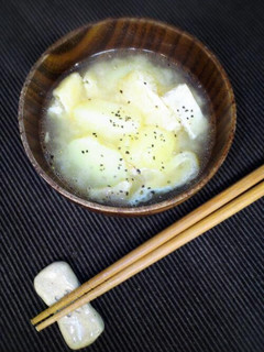 鶏皮とじゃがいもの味噌汁-レシピのメイン写真