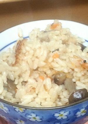 キノコの炊き込みご飯-レシピのメイン写真