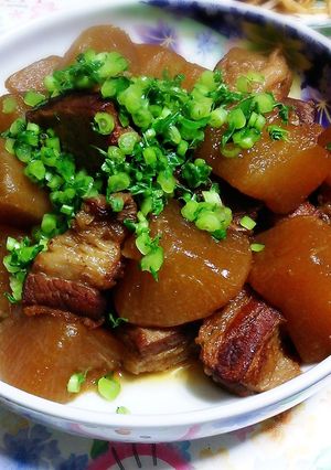 愛情たっぷり♡わが家の牛バラと大根の煮物-レシピのメイン写真