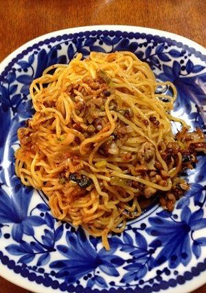 食べすぎ注意！納豆キムチやきそば-レシピのメイン写真