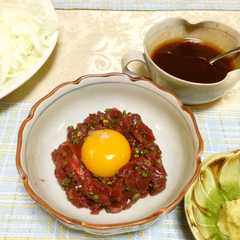 รูปของ ☆馬肉ユッケとユッケのたれ☆