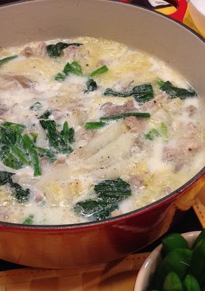 豚バラ肉と白菜のスパイスミルク鍋-レシピのメイン写真