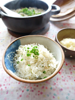 あごだし炊き込みしらすごはん-レシピのメイン写真