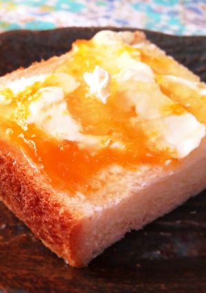 簡単！激うま！クリチ杏ジャムの朝食パン-レシピのメイン写真