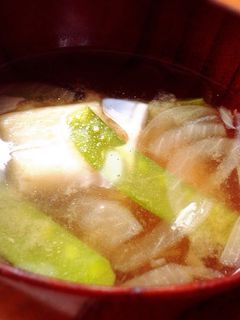 絹さやと麩の味噌汁-レシピのメイン写真