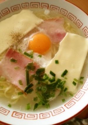 簡単ランチ◎ベーコンエッグ塩ラーメン-レシピのメイン写真