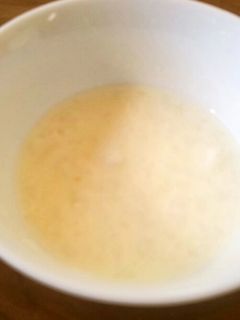 離乳食初期~お出かけのときのミルク粥♪-レシピのメイン写真