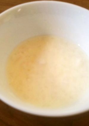離乳食初期～お出かけのときのミルク粥♪-レシピのメイン写真