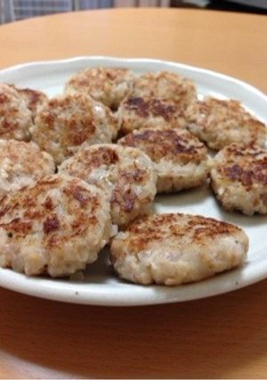 手ごね鶏ももハンバーグ-レシピのメイン写真