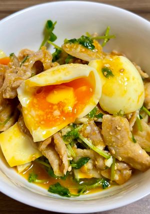 豚バラと茹で卵の豆苗サラダ-レシピのメイン写真