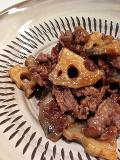 我が家のおばんざい♪蓮根と牛肉の甘辛炒め-レシピのメイン写真