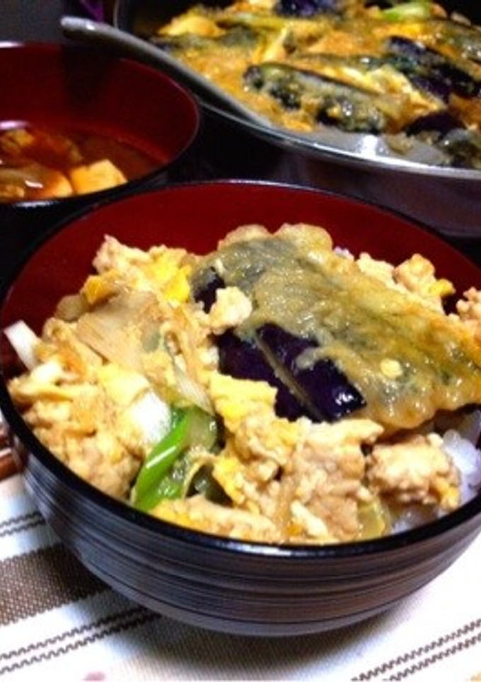 茄子と鶏そぼろの卵とじ丼-レシピのメイン写真
