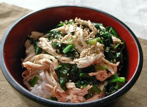 ヘルシー♪鶏むね肉とほうれん草のどんぶり-レシピのメイン写真