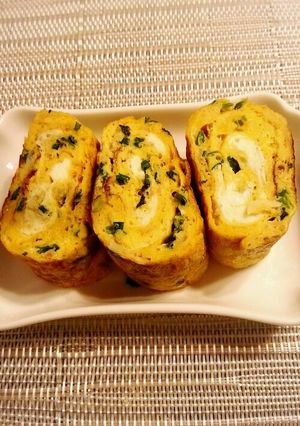 お弁当に♪桜エビと小ネギの卵焼き-レシピのメイン写真