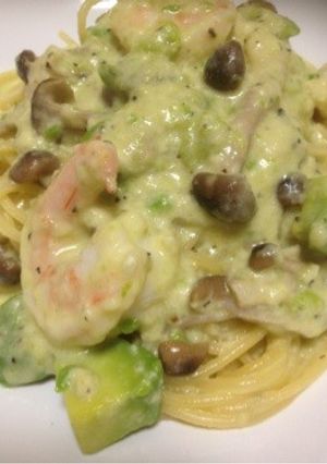 エビとアボカドのクリームパスタ-レシピのメイン写真