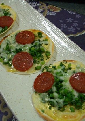 山盛りねぎのマヨピザ★餃子皮バージョン-レシピのメイン写真