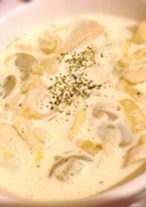 簡単！鶏肉とマッシュルームのクリーム煮-レシピのメイン写真