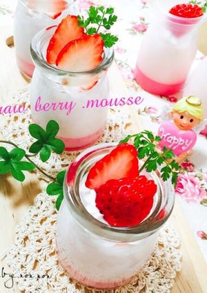 市販のゼリーの素で♪簡単いちごムース-レシピのメイン写真