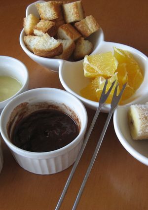 お好きな味でチョコフォンデュ-レシピのメイン写真