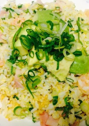 海老とアボカドの炒飯-レシピのメイン写真