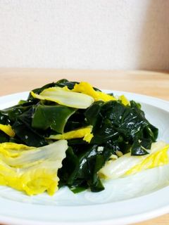 白菜とわかめのにんにく炒め-レシピのメイン写真